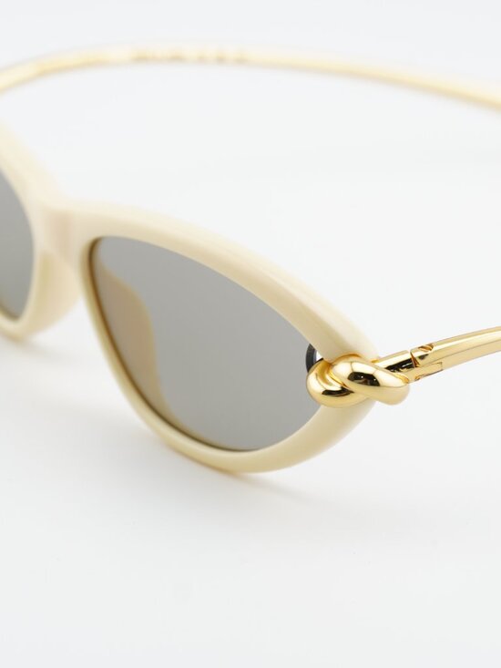 Bottega Veneta BV1390S 007 Sunglasses Beige / Gold Cat Eye Frame, Grey Lenses main image 5